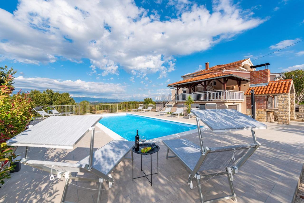 Vila Luna Apartments Zadar Bagian luar foto