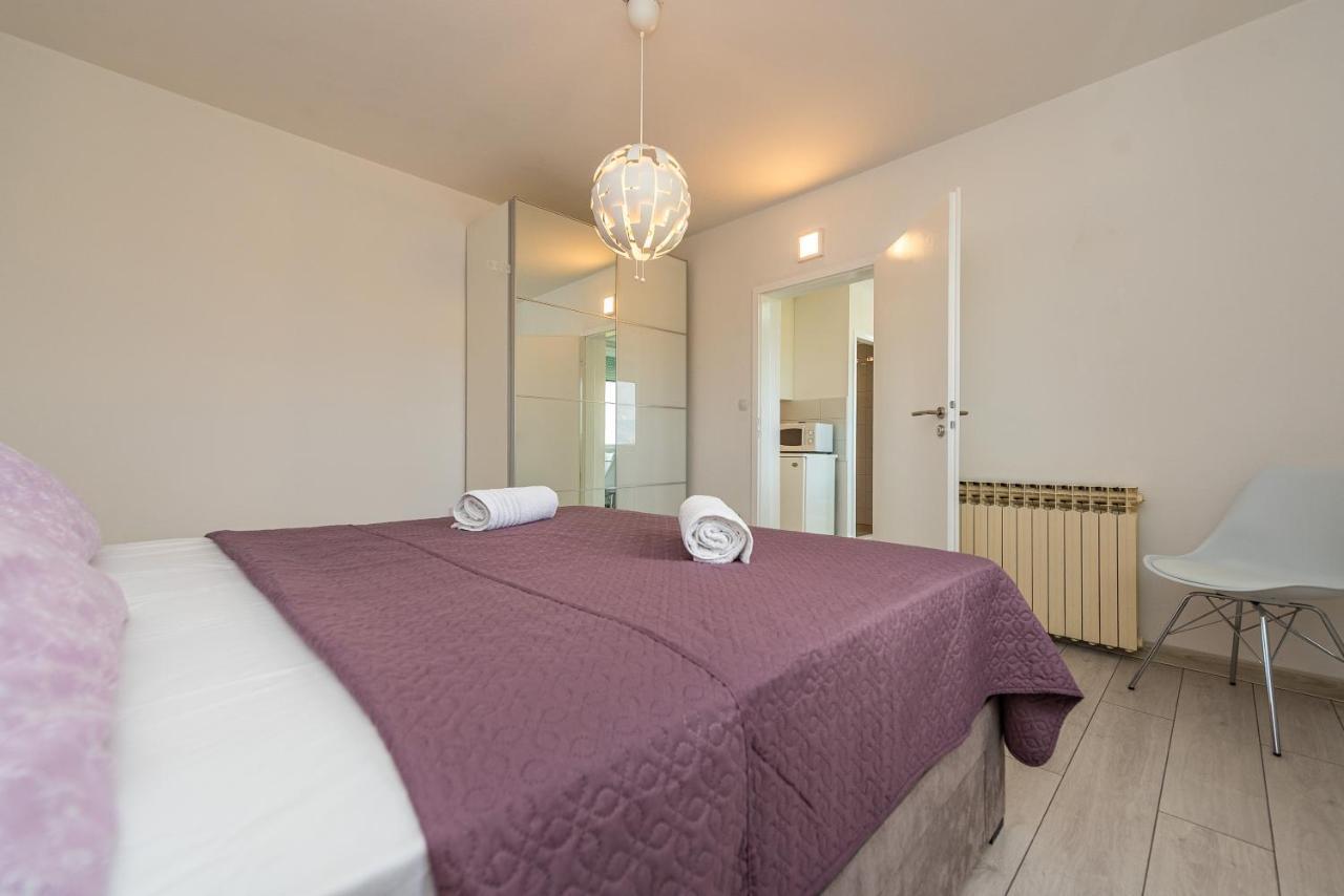 Vila Luna Apartments Zadar Bagian luar foto