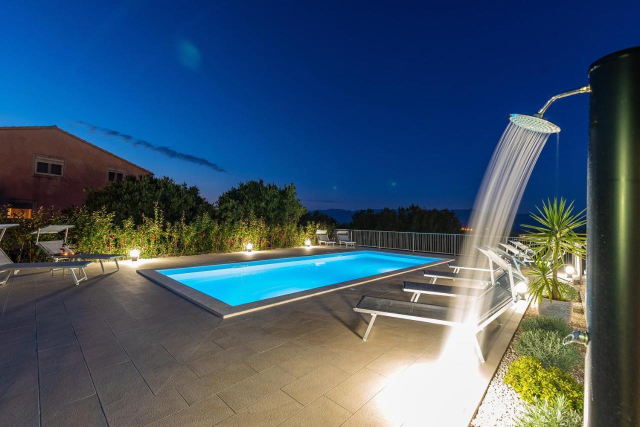 Vila Luna Apartments Zadar Bagian luar foto