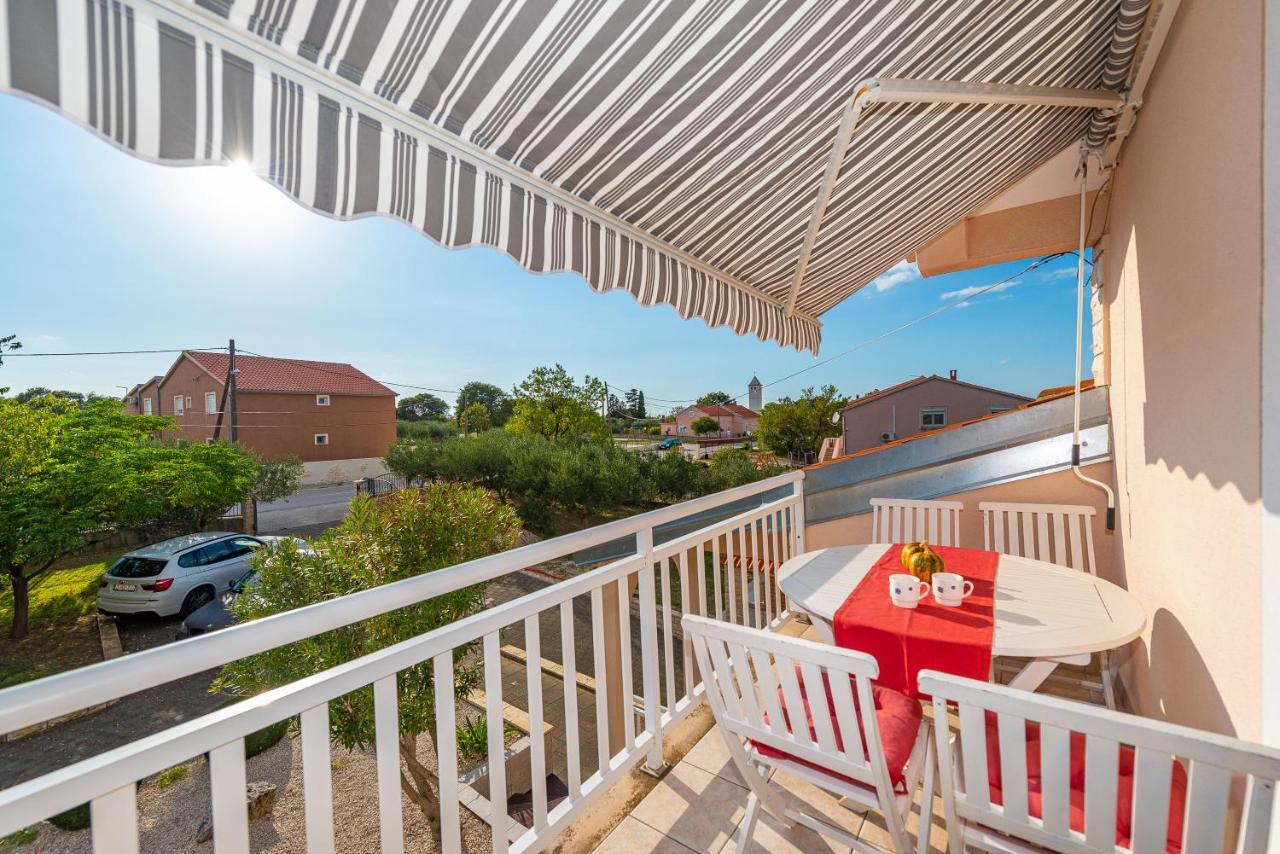 Vila Luna Apartments Zadar Bagian luar foto