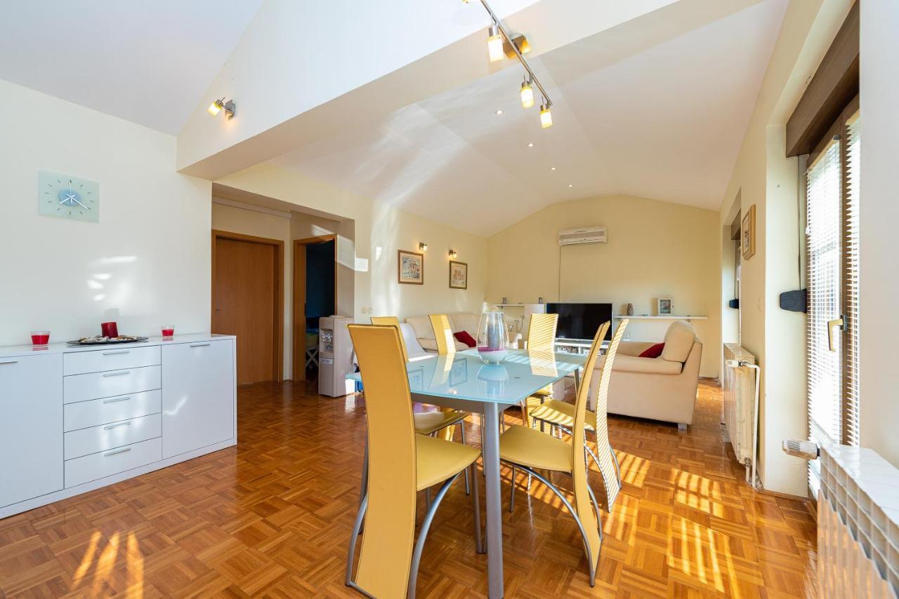 Vila Luna Apartments Zadar Bagian luar foto