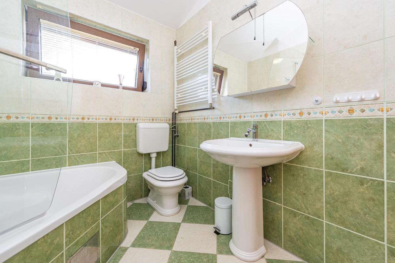 Vila Luna Apartments Zadar Bagian luar foto